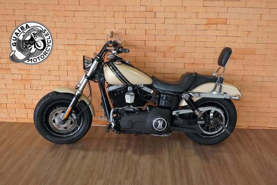 HARLEY-DAVIDSON DYNA FAT BOB 